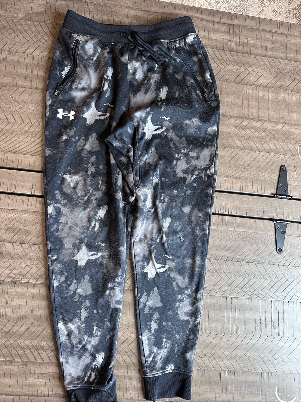 Under Armour Kids Black and Gray Tie-Dye Jogger Pants